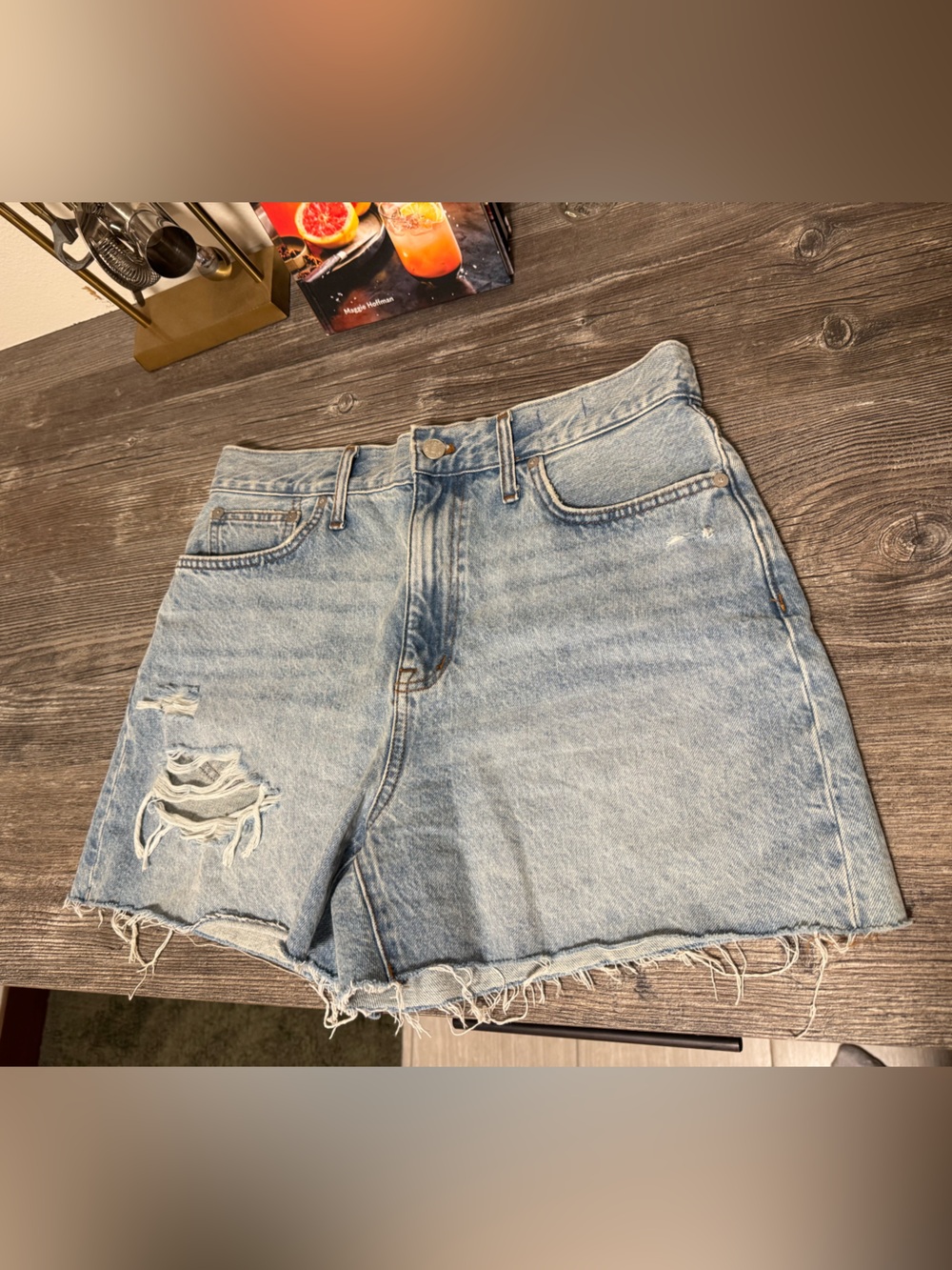 Madewell the mom Jean Light Wash Distressed Denim shorts